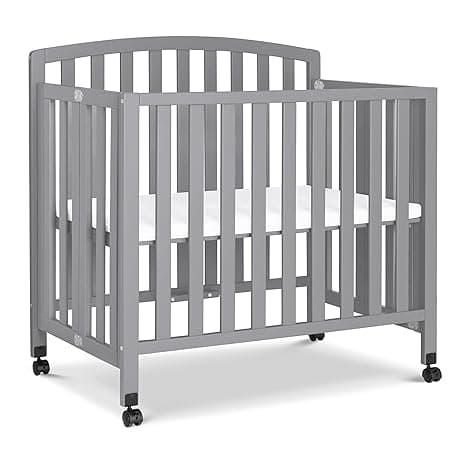 daVinci Dylan Folding Portable 3-in-1 Mini Crib